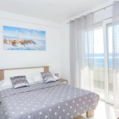 Family Friendly With A Swimming Pool - Porat, Makarska - 18150 * Živogošće