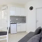 Family-friendly With Swimming Pool - Porat, Makarska - 18150 * Živogošće